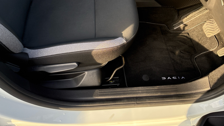 Dacia Bigster 1.8 Hybrid 155 Journey 5dr Auto Hybrid Estate